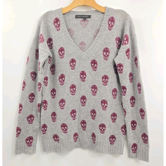 Skull Cashmere Sweaters - Skull Cashmere Sweater Size Medium Riley Grey Burgundy Skulls V Neck